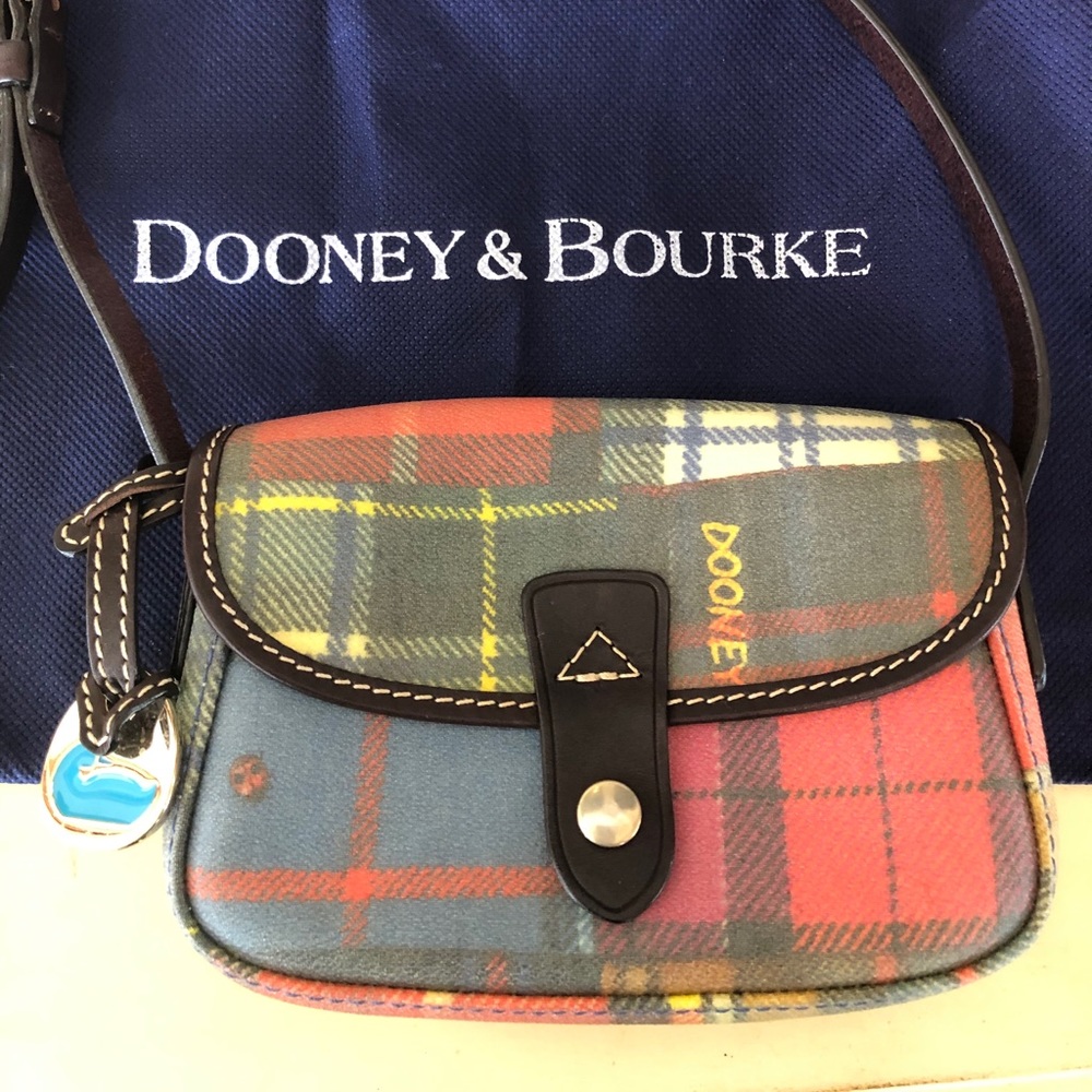 Dooney & Bourke Purse